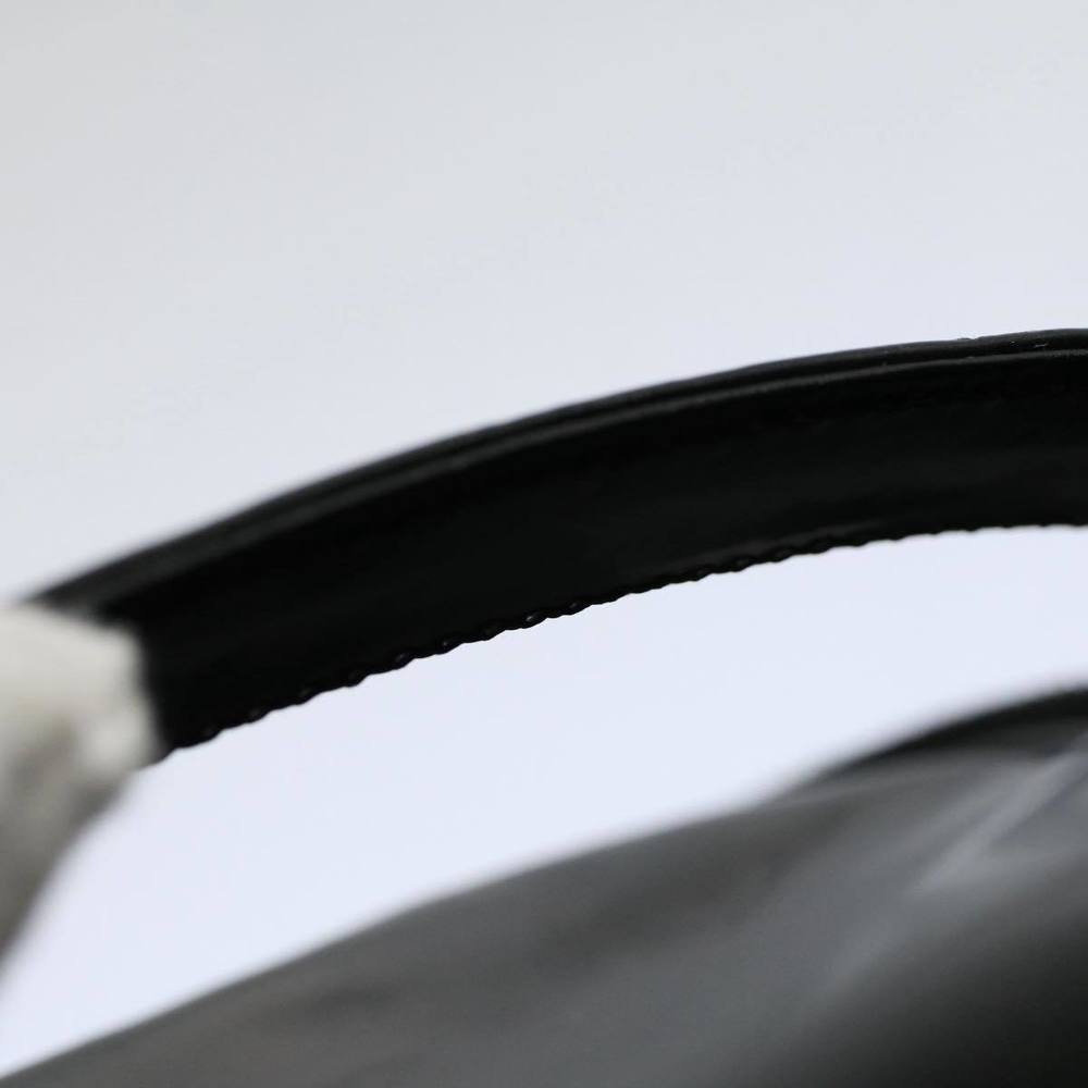 CHANEL Vanity Cosmetic Pouch Patent leather Black CC Auth yb378 - Picture 14 of 16